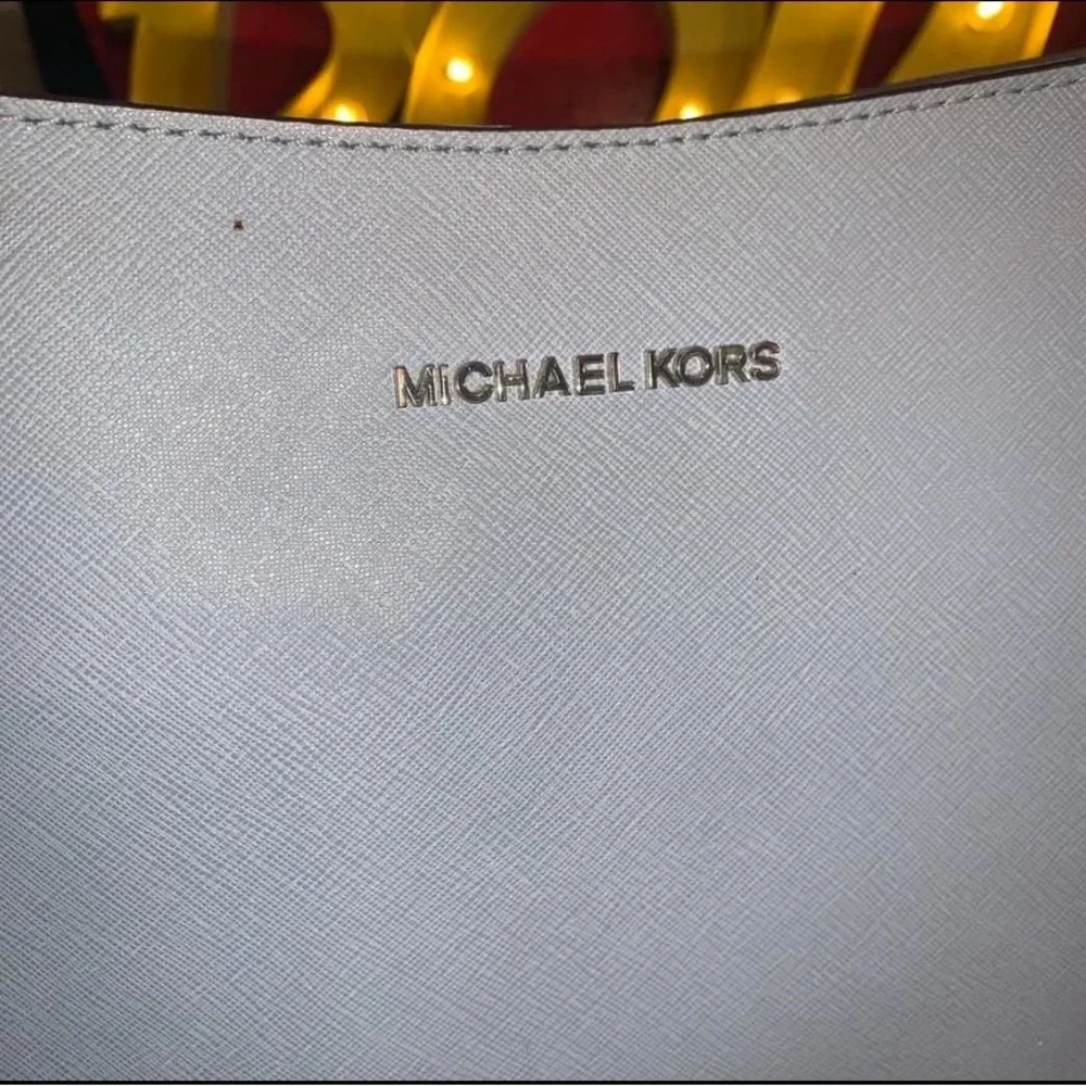 Michael Kors Sky Blue Crossbody Bag - Picture 2 of 8